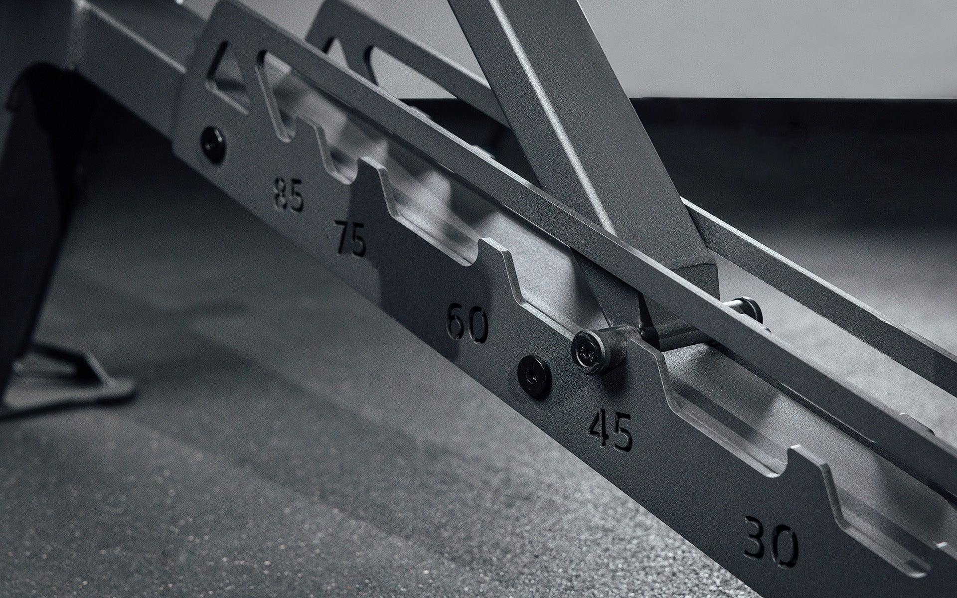 Back ladder handle
